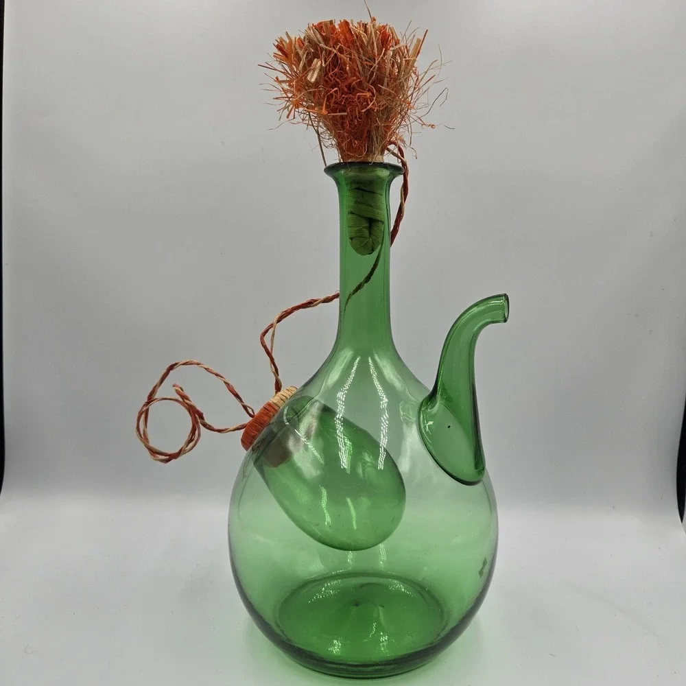 Vintage‎ Hand Blown Green Glass Italian Wine Decanter With Ice Chamber & Stopper